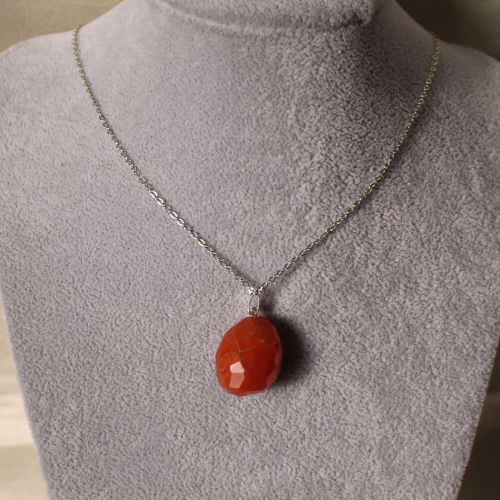 Faceted Orange Stone Healing Pendant – Elegant Teardrop Necklace - Picture 1 of 4